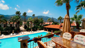 The Almond, Kyrenia